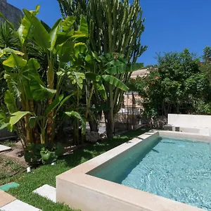 Apartment Palazzo Acquaviva - Il Giardino Sospeso, Lecce